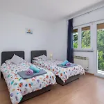 Cozy In With Wifi