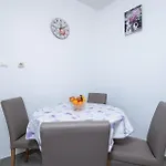 Apartment Cozy In With Wifi