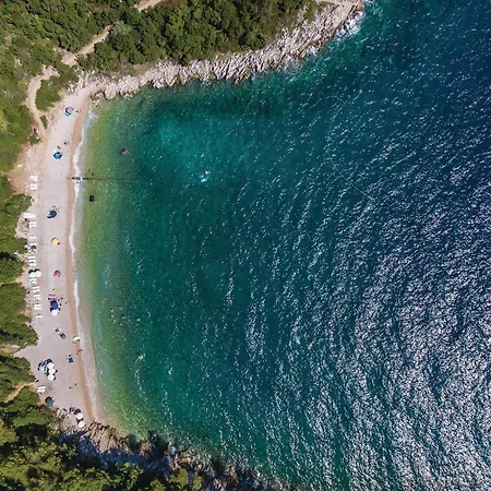 Lovely In Apartment *