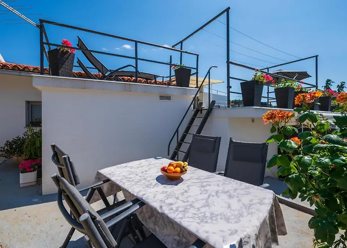 Lovely In 아파트 *